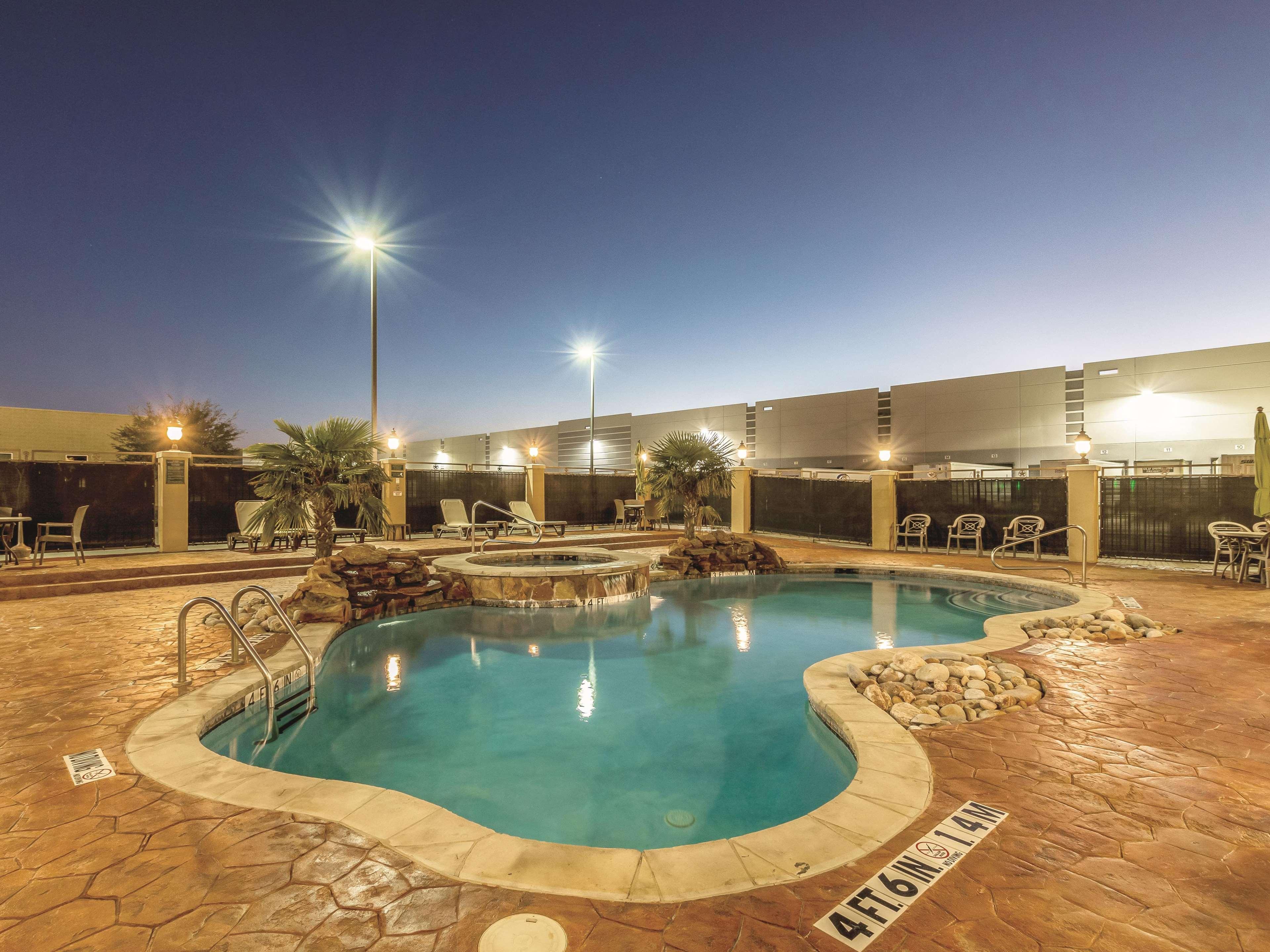 La Quinta By Wyndham Dallas Grand Prairie South Otel Dış mekan fotoğraf